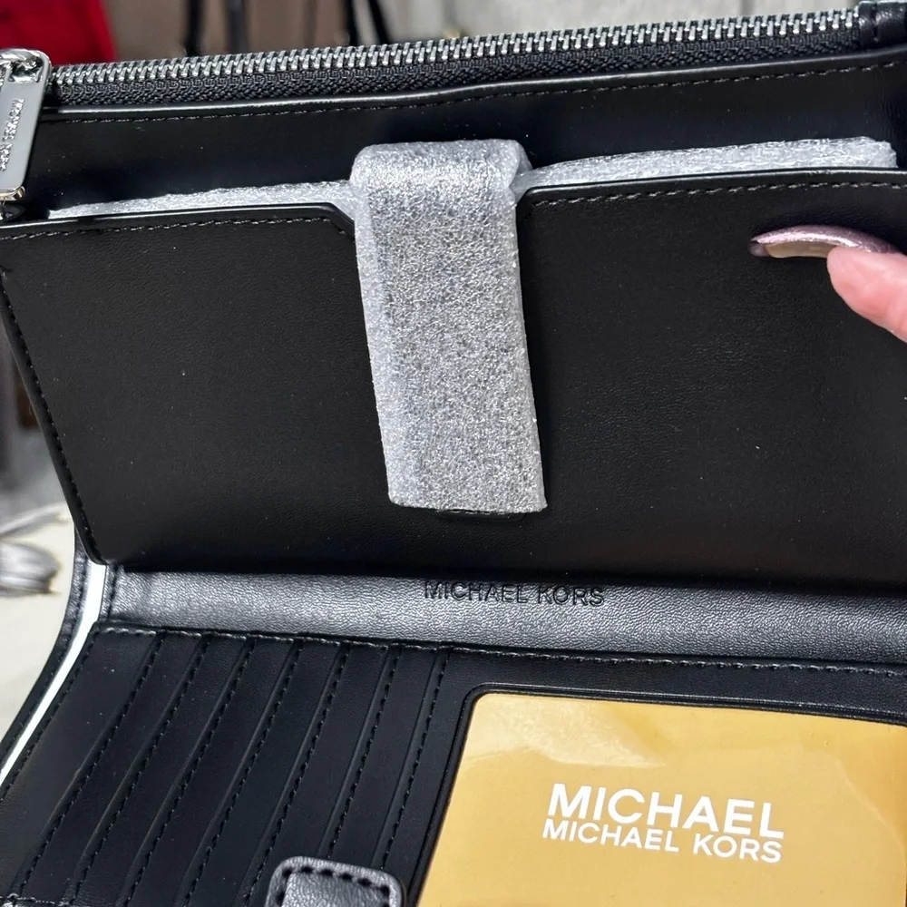 Michael Kors Jet Set Travel Slim Wallet - Black and Silver - Picture 8 of 12